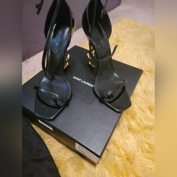 Yves Saint Laurent - Opyum YSL Logo-Heel Sandals with Golden Hardware - Picture 4 of 8